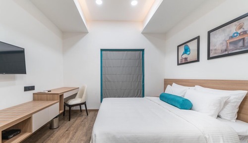 One Bedroom Suite