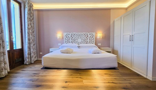 Luxury Room
