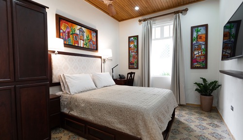Deluxe Room, 1 Queen Bed