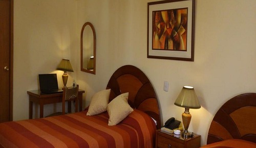 Twin Room, 2 Twin Beds, Private Bathroom