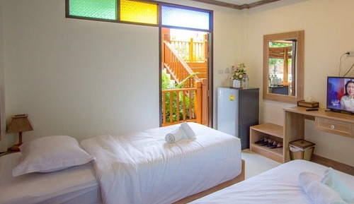 Standard Twin Room