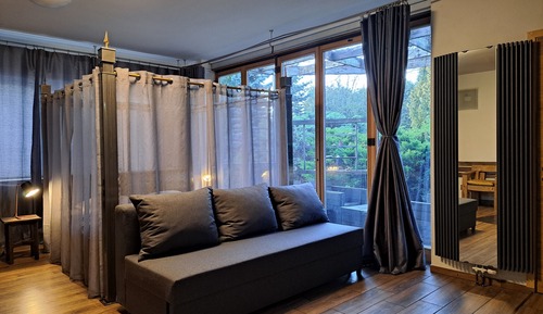 Exclusive Studio Suite, Multiple Beds, Garden View (Sofia)