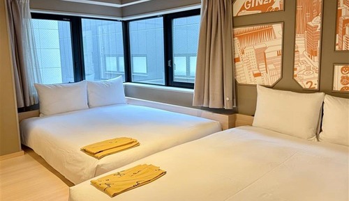 Triple Room (All Together)