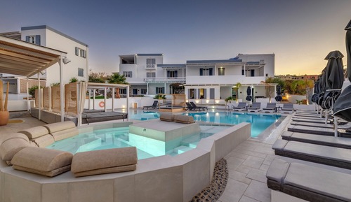 Deluxe Double Pool View