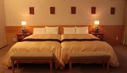 Junior Suite Hollywood Twin Room, Non-Smoking