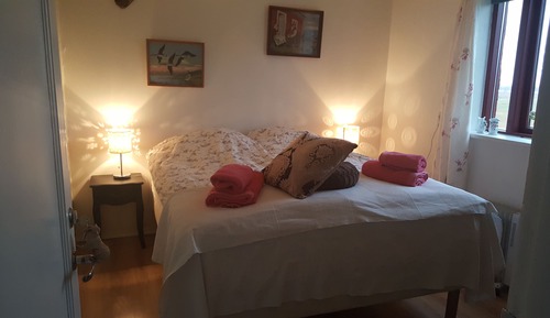 Economy Double Room, Shared Bathroom (Room 6)