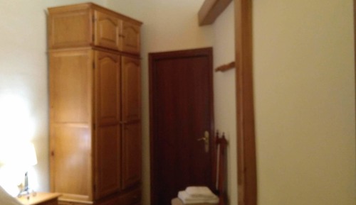 Double Room, 1 Double or 2 Twin Beds, Shared Bathroom