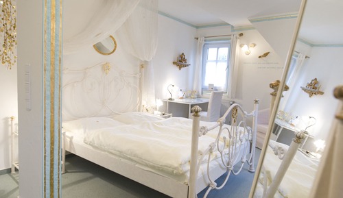Double Room Gold