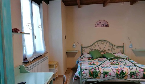 Honeymoon Room