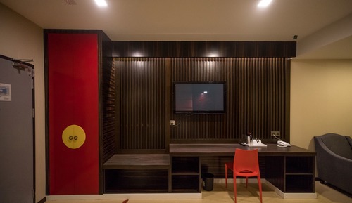 Suite, 1 King Bed, Bathtub