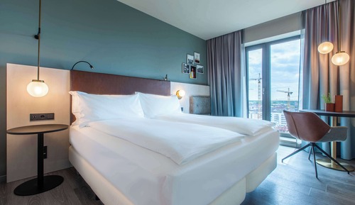 Deluxe Room, 1 King Bed