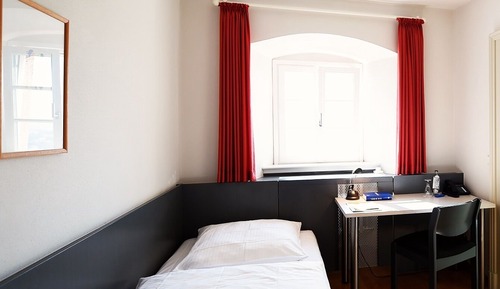 Basic Single Room, Shared Bathroom