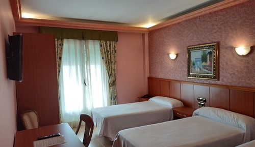 Triple Room, 3 Twin Beds, Non Smoking, City View