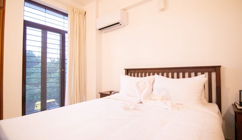 Deluxe Double or Twin Room, 1 Bedroom, Non Smoking, Garden View