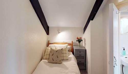Loft, Ensuite (The Crows Nest +1 bed)