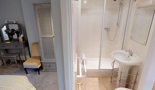 Luxury Double Room, Ensuite, Sea View (Midships King)