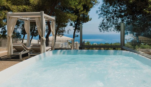 Deluxe Suite, Jetted Tub, Sea View