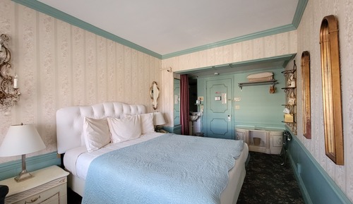 Standard Double Room 226