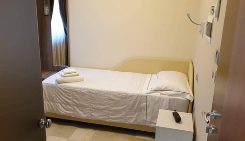 Basic Single Room