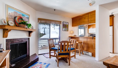 Condo, 1 Bedroom