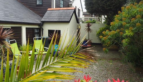 Superior Double Room, 1 Queen Bed, Courtyard View