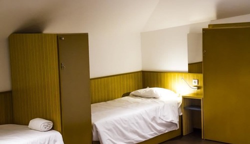Premium Shared Dormitory, Women only, Canal View, Garden Area