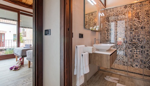 Superior Double Room, Courtyard View