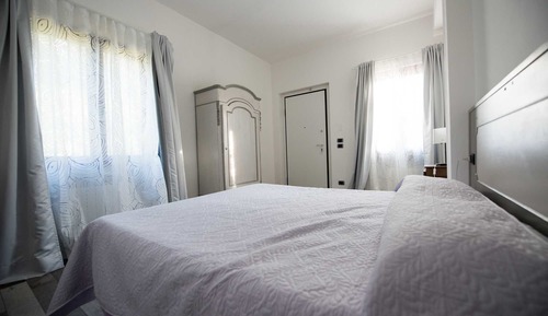 Classic Double Room, 1 Queen Bed