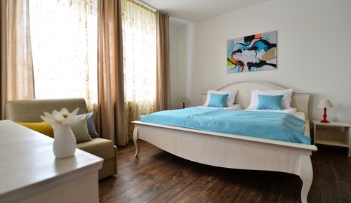 Classic Room, Multiple Beds, River View