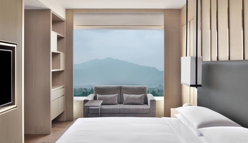 Junior Suite, 1 King Bed