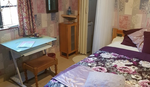 Deluxe Double Room, 1 Queen Bed, Garden View, Garden Area