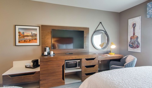 Room, 2 Queen Beds, Accessible (Hearing)