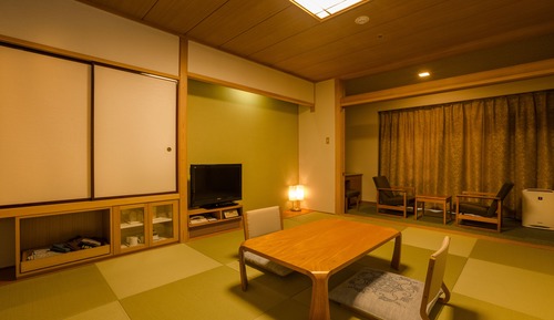 Japanese Style Room, Smoking