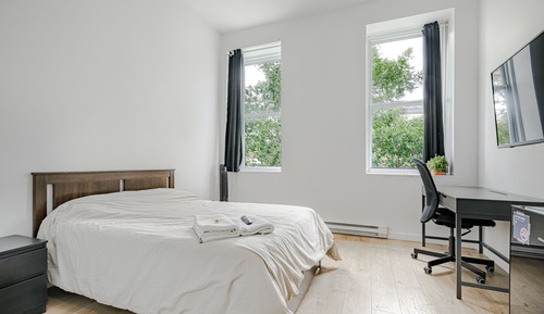 Comfort Room, 1 Double Bed (Bedroom 1)