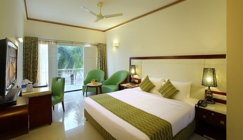 Deluxe Double Room, 1 King Bed, City View