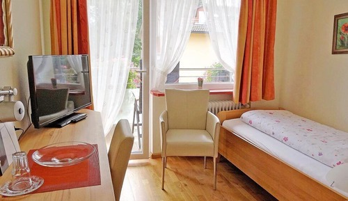 Single Room, 1 Twin Bed (10)