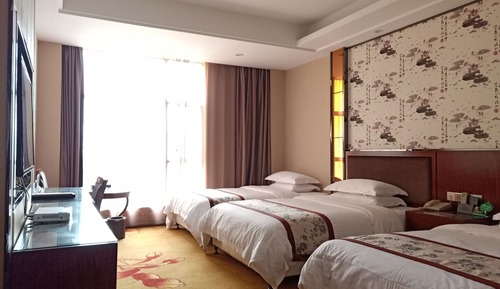 Deluxe Triple Room