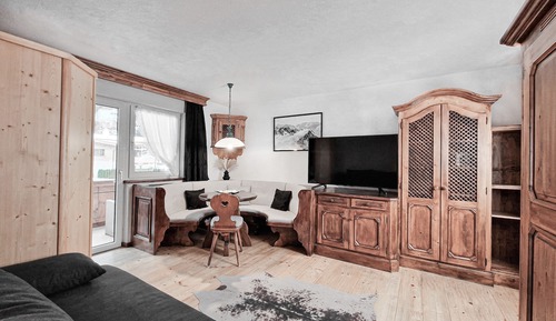 Traditional Suite, Mountain View