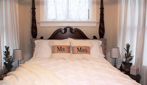 Honeymoon Suite