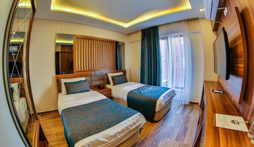 Standard Twin Room, City View