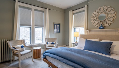 Classic Room, 1 King Bed, City View