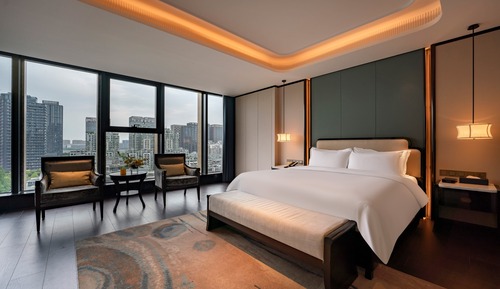 Premium Room, 1 King Bed