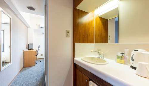 Single Room, Non Smoking (Unable to check-in after 9:30 pm)