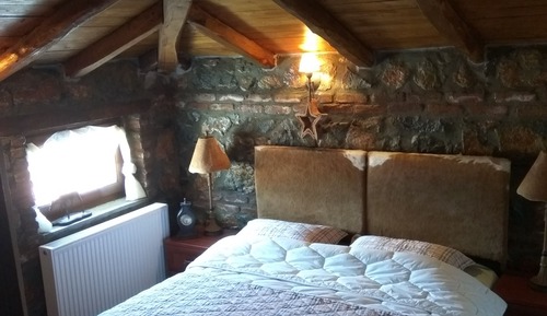 House, 3 Bedrooms, Mountain View