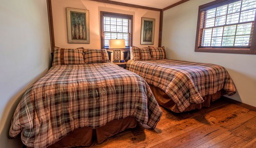Waters Edge Lakefront Cabin, 3 Bedrooms, Hot Tub