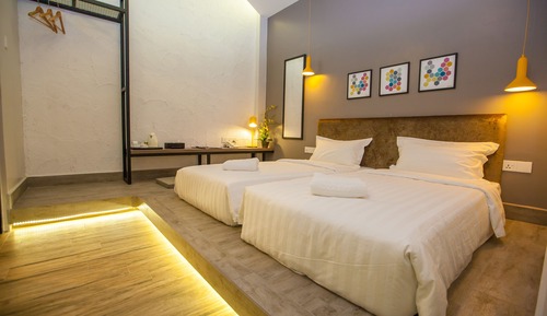 Superior Twin Room, No Windows