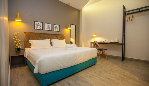 Superior King, No Windows