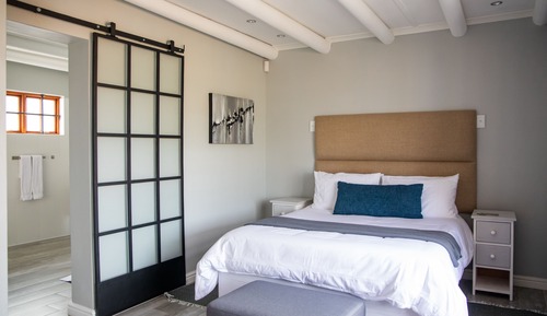 Romantic Studio Suite
