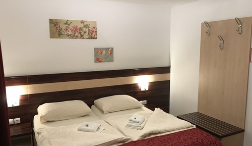 Economy Double Room, 1 Queen Bed, Refrigerator
