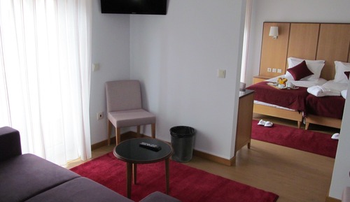 Suite, Mountain View